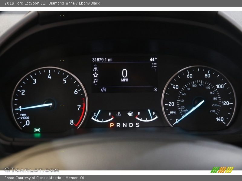Diamond White / Ebony Black 2019 Ford EcoSport SE