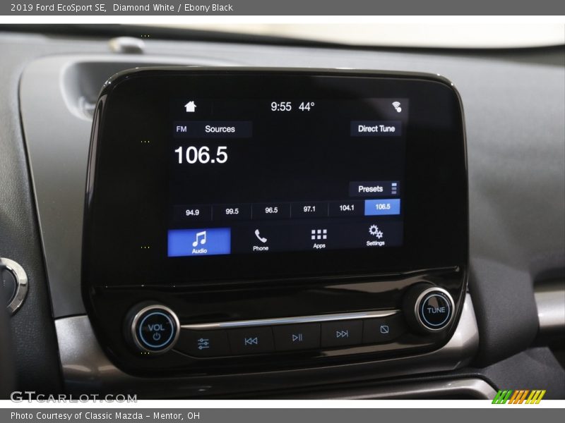 Diamond White / Ebony Black 2019 Ford EcoSport SE