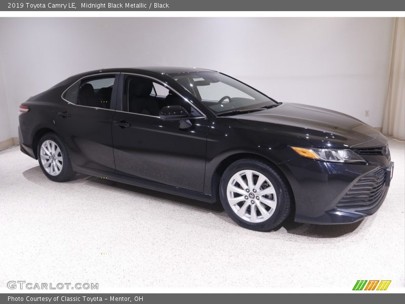 Midnight Black Metallic / Black 2019 Toyota Camry LE