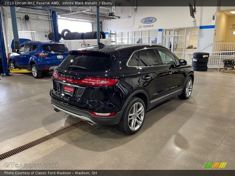 Infinite Black Metallic / Ebony 2019 Lincoln MKC Reserve AWD