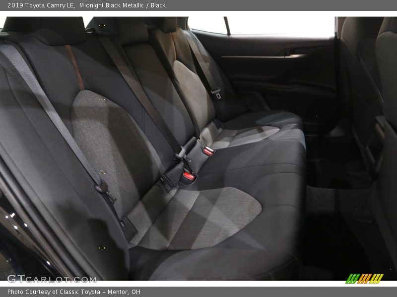 Midnight Black Metallic / Black 2019 Toyota Camry LE
