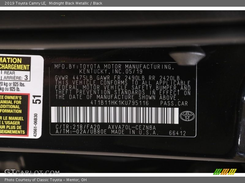 Midnight Black Metallic / Black 2019 Toyota Camry LE