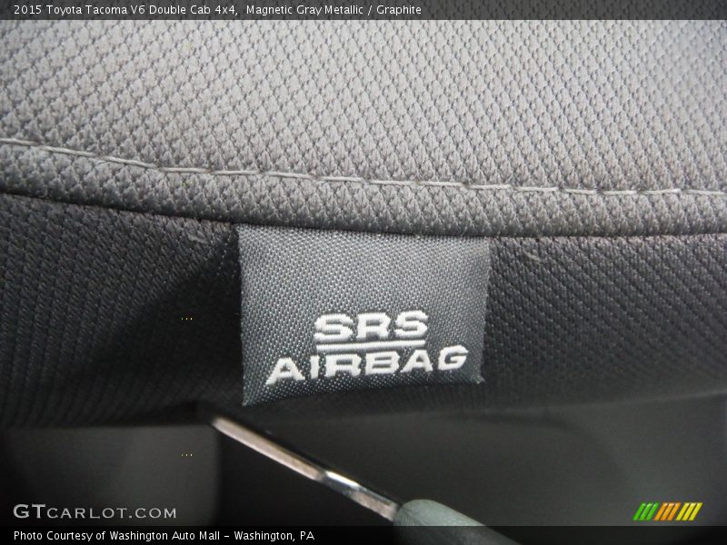 Magnetic Gray Metallic / Graphite 2015 Toyota Tacoma V6 Double Cab 4x4