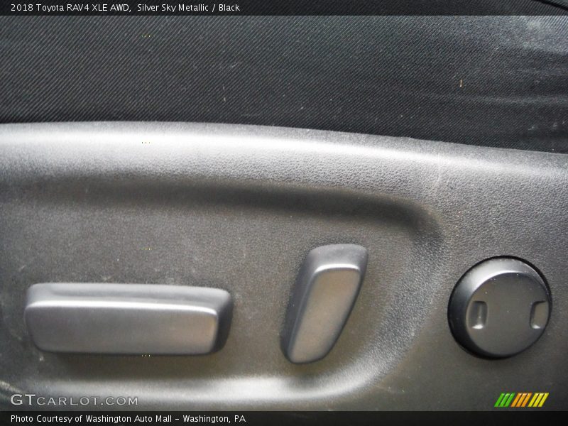 Silver Sky Metallic / Black 2018 Toyota RAV4 XLE AWD