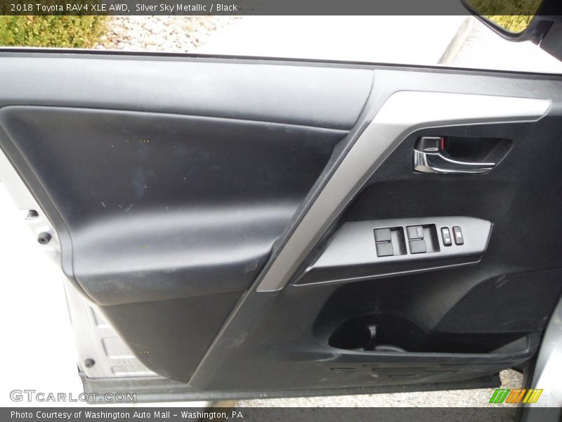 Silver Sky Metallic / Black 2018 Toyota RAV4 XLE AWD