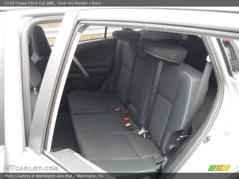 Silver Sky Metallic / Black 2018 Toyota RAV4 XLE AWD