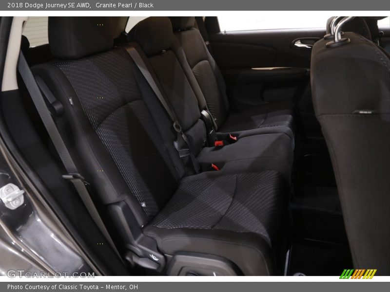 Granite Pearl / Black 2018 Dodge Journey SE AWD