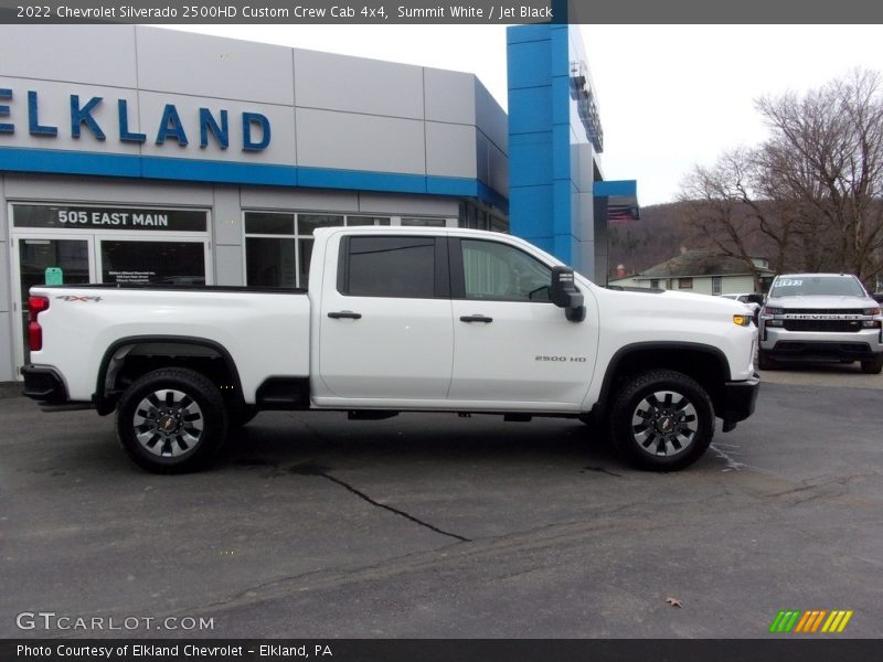 Summit White / Jet Black 2022 Chevrolet Silverado 2500HD Custom Crew Cab 4x4