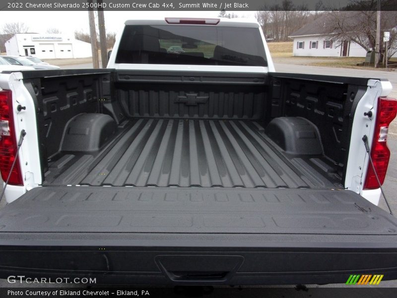 Summit White / Jet Black 2022 Chevrolet Silverado 2500HD Custom Crew Cab 4x4