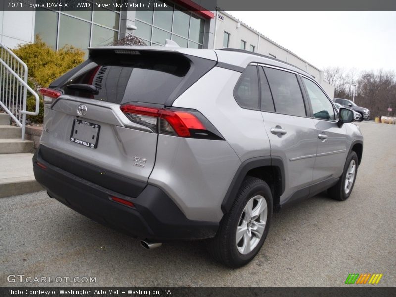 Silver Sky Metallic / Black 2021 Toyota RAV4 XLE AWD