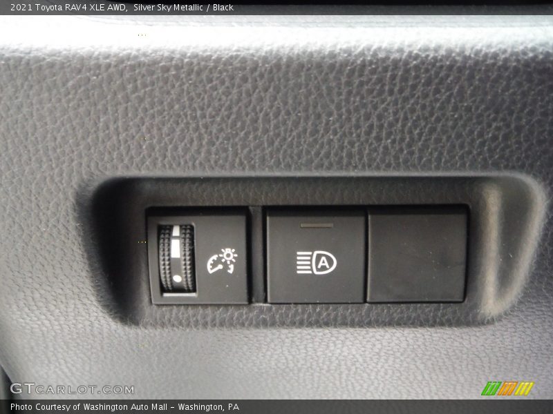 Silver Sky Metallic / Black 2021 Toyota RAV4 XLE AWD