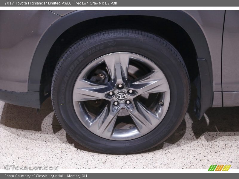Predawn Gray Mica / Ash 2017 Toyota Highlander Limited AWD