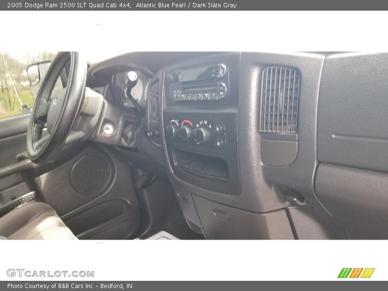 Atlantic Blue Pearl / Dark Slate Gray 2005 Dodge Ram 2500 SLT Quad Cab 4x4