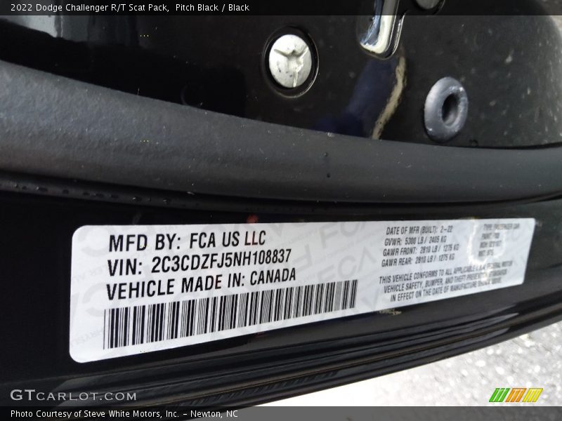 Pitch Black / Black 2022 Dodge Challenger R/T Scat Pack