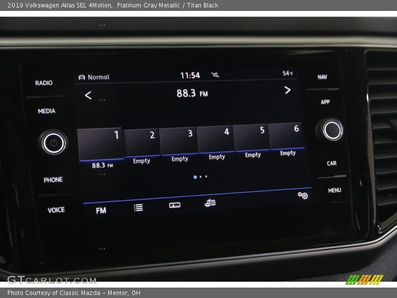 Platinum Gray Metallic / Titan Black 2019 Volkswagen Atlas SEL 4Motion