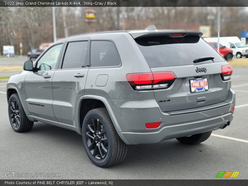 Sting-Gray / Black 2022 Jeep Grand Cherokee Laredo X 4x4