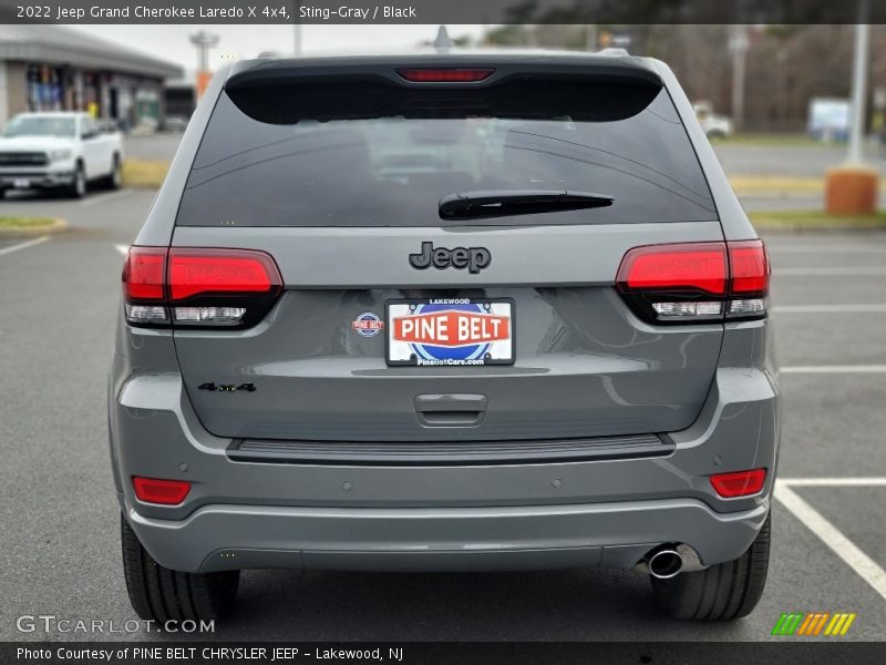 Sting-Gray / Black 2022 Jeep Grand Cherokee Laredo X 4x4
