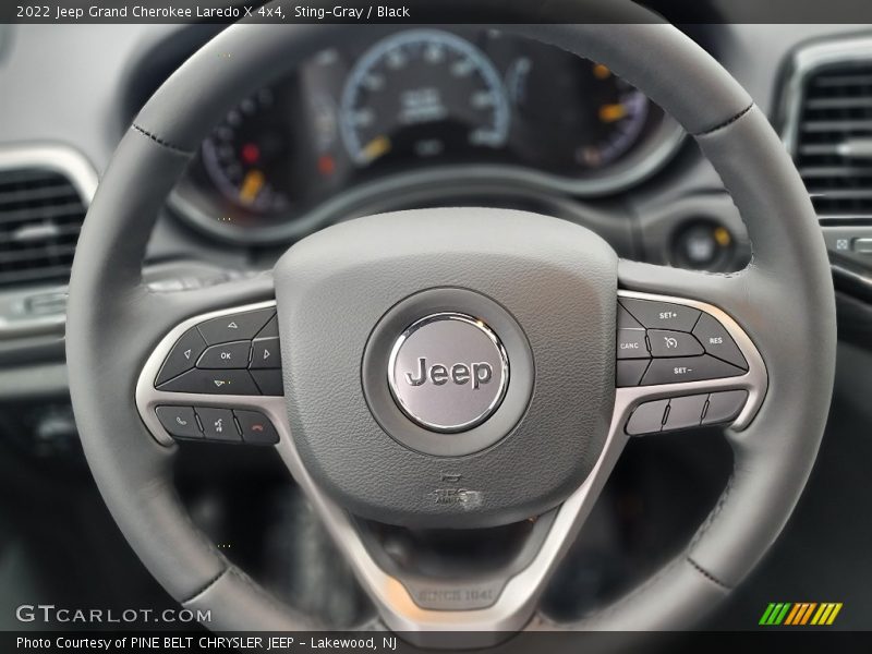 Sting-Gray / Black 2022 Jeep Grand Cherokee Laredo X 4x4
