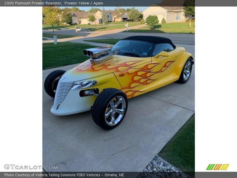 Prowler Yellow / Agate 2000 Plymouth Prowler Roadster