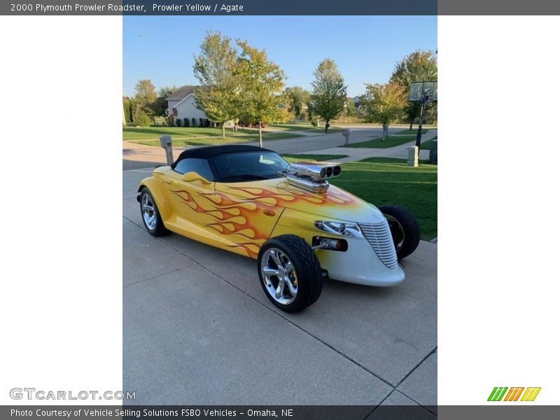Prowler Yellow / Agate 2000 Plymouth Prowler Roadster