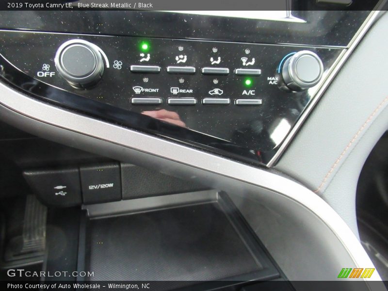 Blue Streak Metallic / Black 2019 Toyota Camry LE