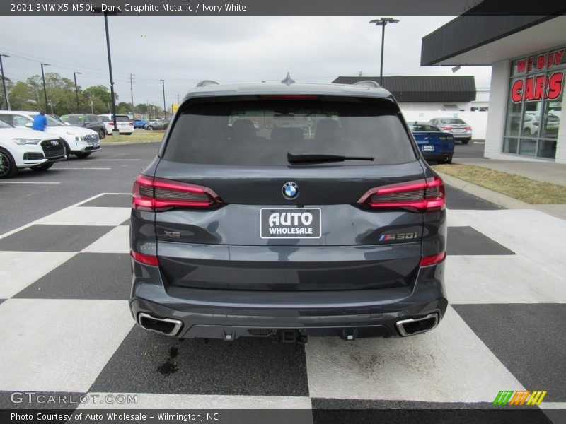 Dark Graphite Metallic / Ivory White 2021 BMW X5 M50i