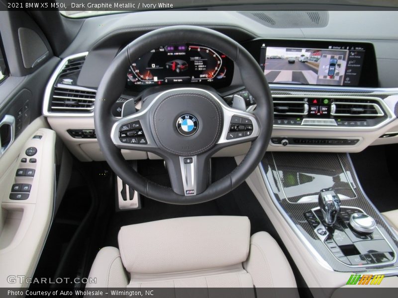 Dark Graphite Metallic / Ivory White 2021 BMW X5 M50i