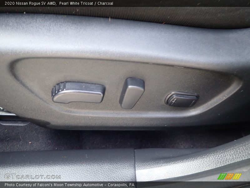 Pearl White Tricoat / Charcoal 2020 Nissan Rogue SV AWD