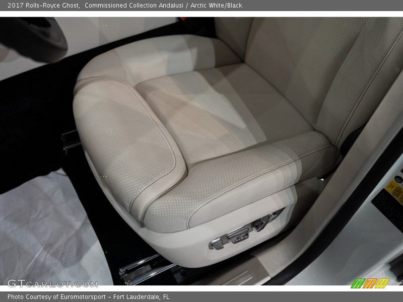 Front Seat of 2017 Ghost 