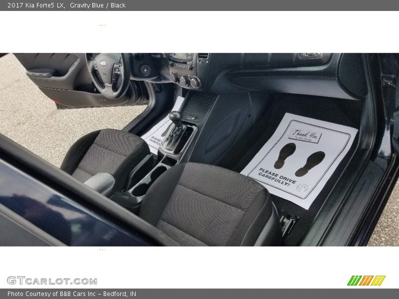 Gravity Blue / Black 2017 Kia Forte5 LX