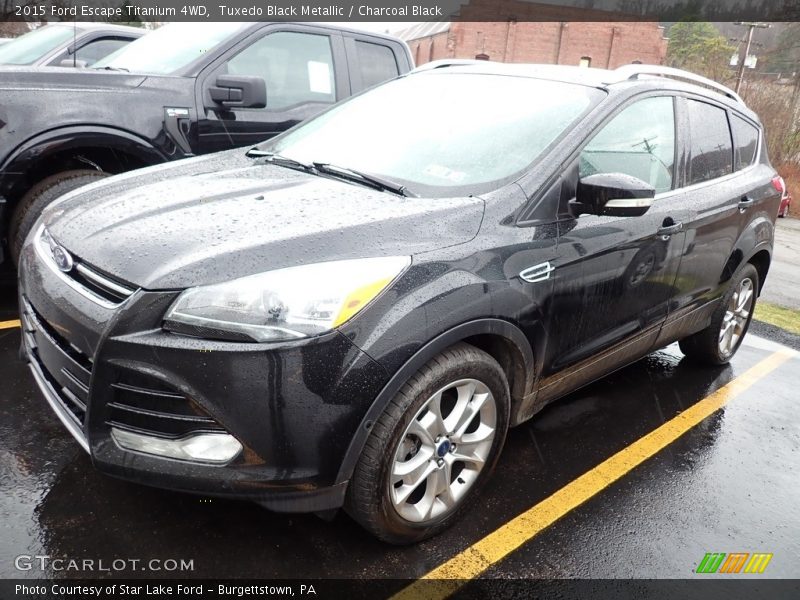 Tuxedo Black Metallic / Charcoal Black 2015 Ford Escape Titanium 4WD