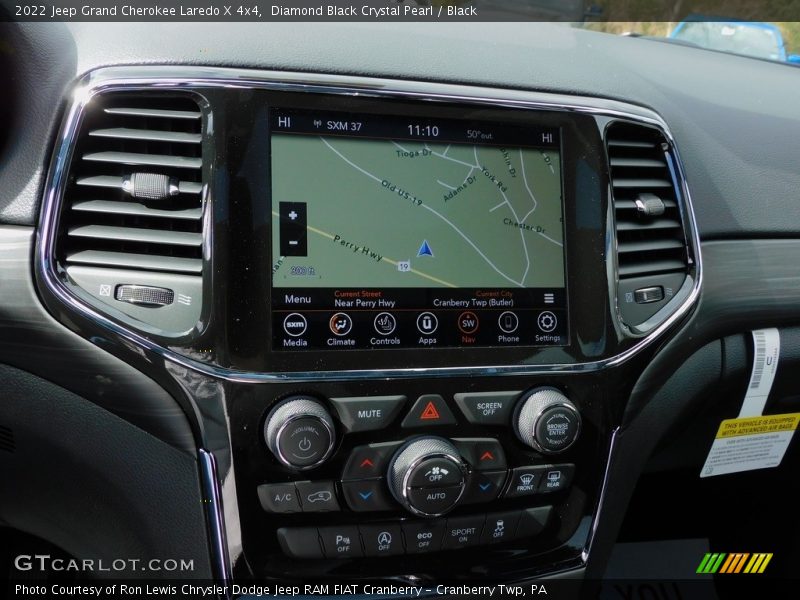 Diamond Black Crystal Pearl / Black 2022 Jeep Grand Cherokee Laredo X 4x4