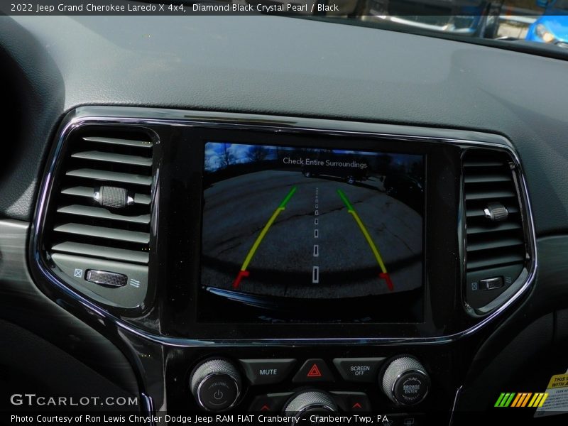 Diamond Black Crystal Pearl / Black 2022 Jeep Grand Cherokee Laredo X 4x4