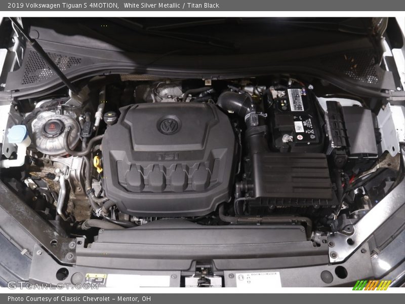 White Silver Metallic / Titan Black 2019 Volkswagen Tiguan S 4MOTION