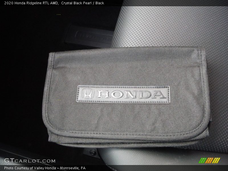 Crystal Black Pearl / Black 2020 Honda Ridgeline RTL AWD