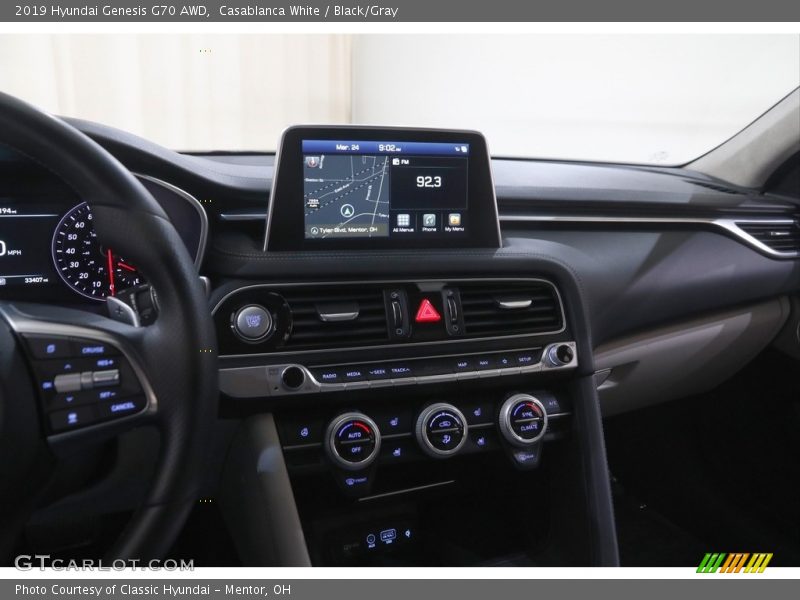 Controls of 2019 Genesis G70 AWD