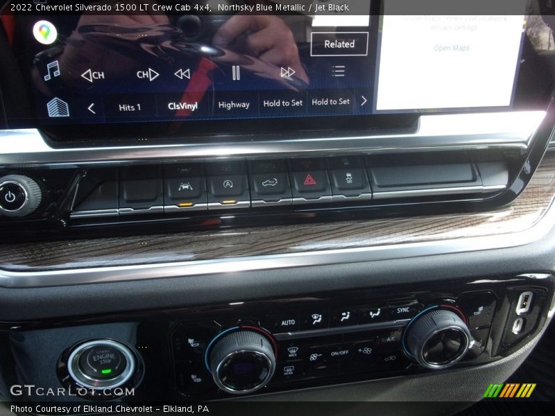Controls of 2022 Silverado 1500 LT Crew Cab 4x4