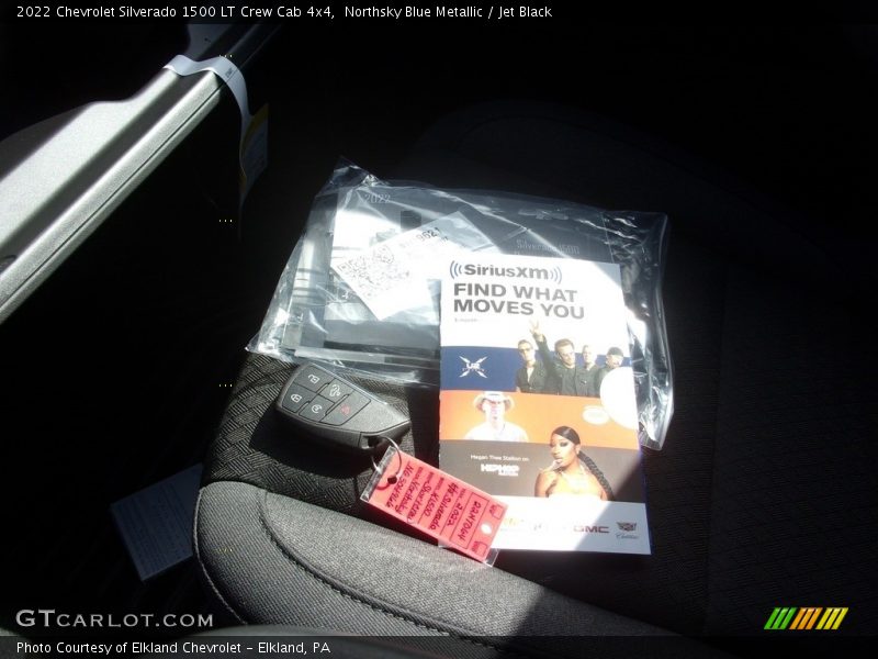 Northsky Blue Metallic / Jet Black 2022 Chevrolet Silverado 1500 LT Crew Cab 4x4