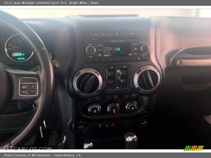 Bright White / Black 2012 Jeep Wrangler Unlimited Sport 4x4