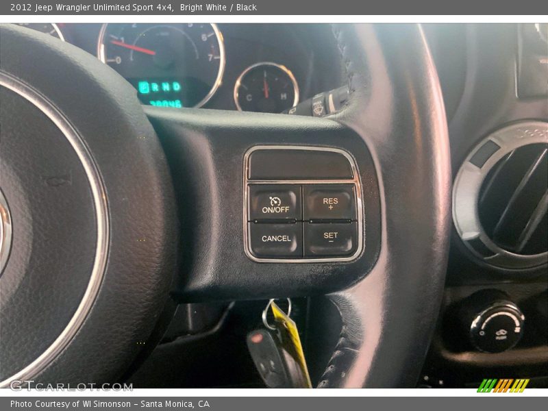 Bright White / Black 2012 Jeep Wrangler Unlimited Sport 4x4