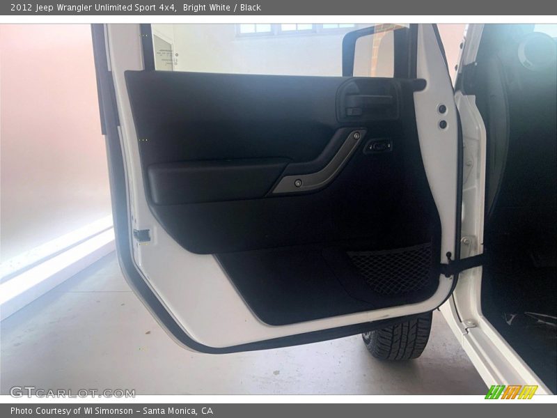 Bright White / Black 2012 Jeep Wrangler Unlimited Sport 4x4
