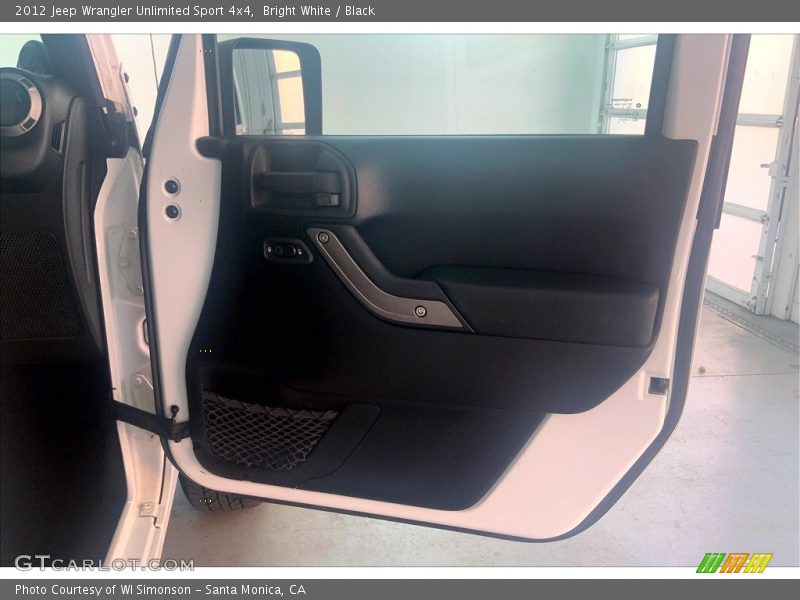 Bright White / Black 2012 Jeep Wrangler Unlimited Sport 4x4