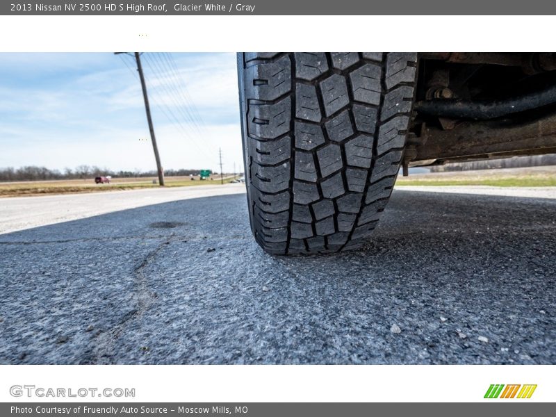 Glacier White / Gray 2013 Nissan NV 2500 HD S High Roof
