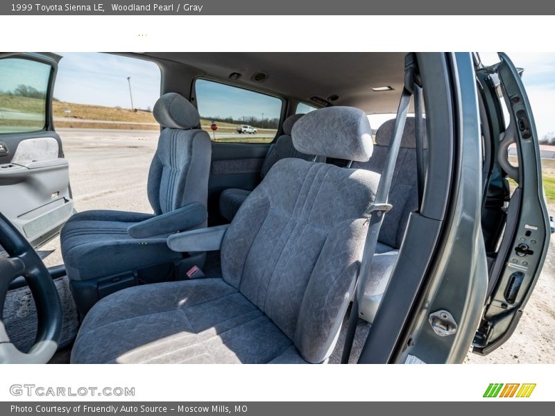 Woodland Pearl / Gray 1999 Toyota Sienna LE
