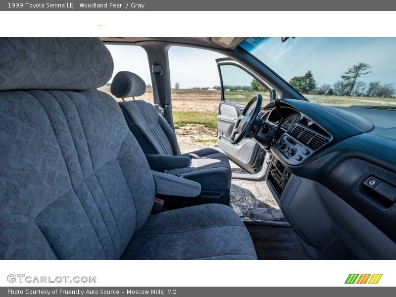 Woodland Pearl / Gray 1999 Toyota Sienna LE