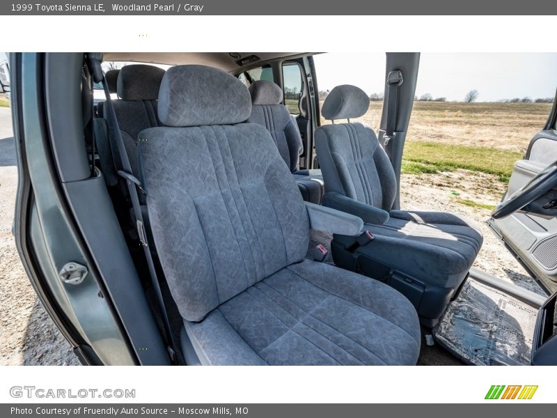 Woodland Pearl / Gray 1999 Toyota Sienna LE