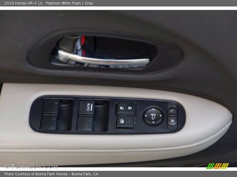 Platinum White Pearl / Gray 2019 Honda HR-V LX