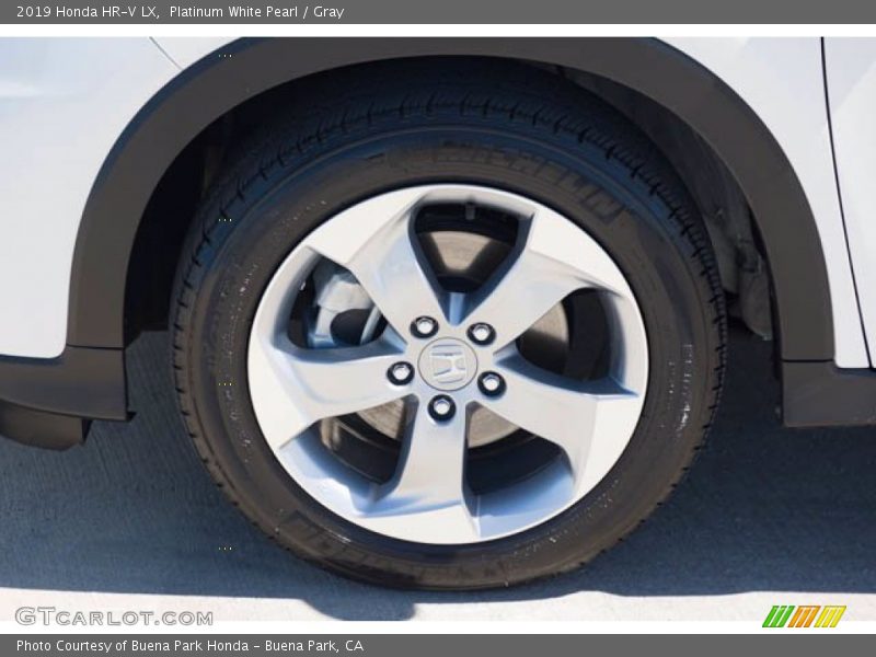 Platinum White Pearl / Gray 2019 Honda HR-V LX