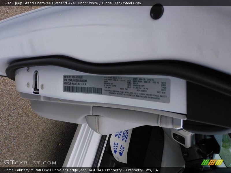 Bright White / Global Black/Steel Gray 2022 Jeep Grand Cherokee Overland 4x4