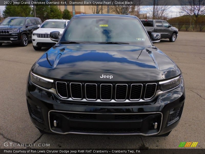 Diamond Black Crystal Pearl / Global Black 2022 Jeep Grand Cherokee Overland 4x4